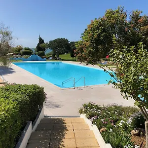 vivenda-jardim-mar-algarve-porches.hotelaalgarve.com/