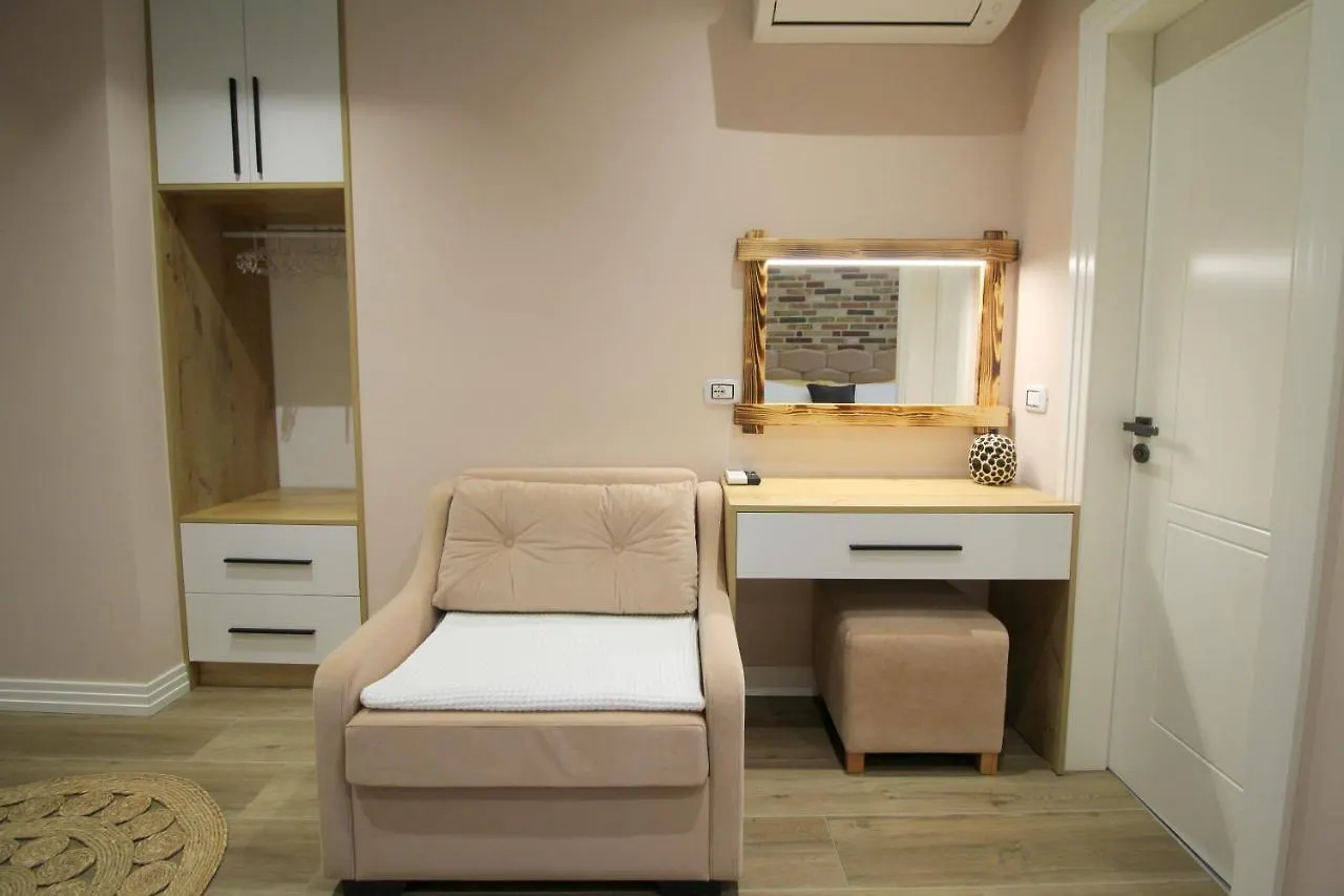 Ngjela Apartments Sarande
